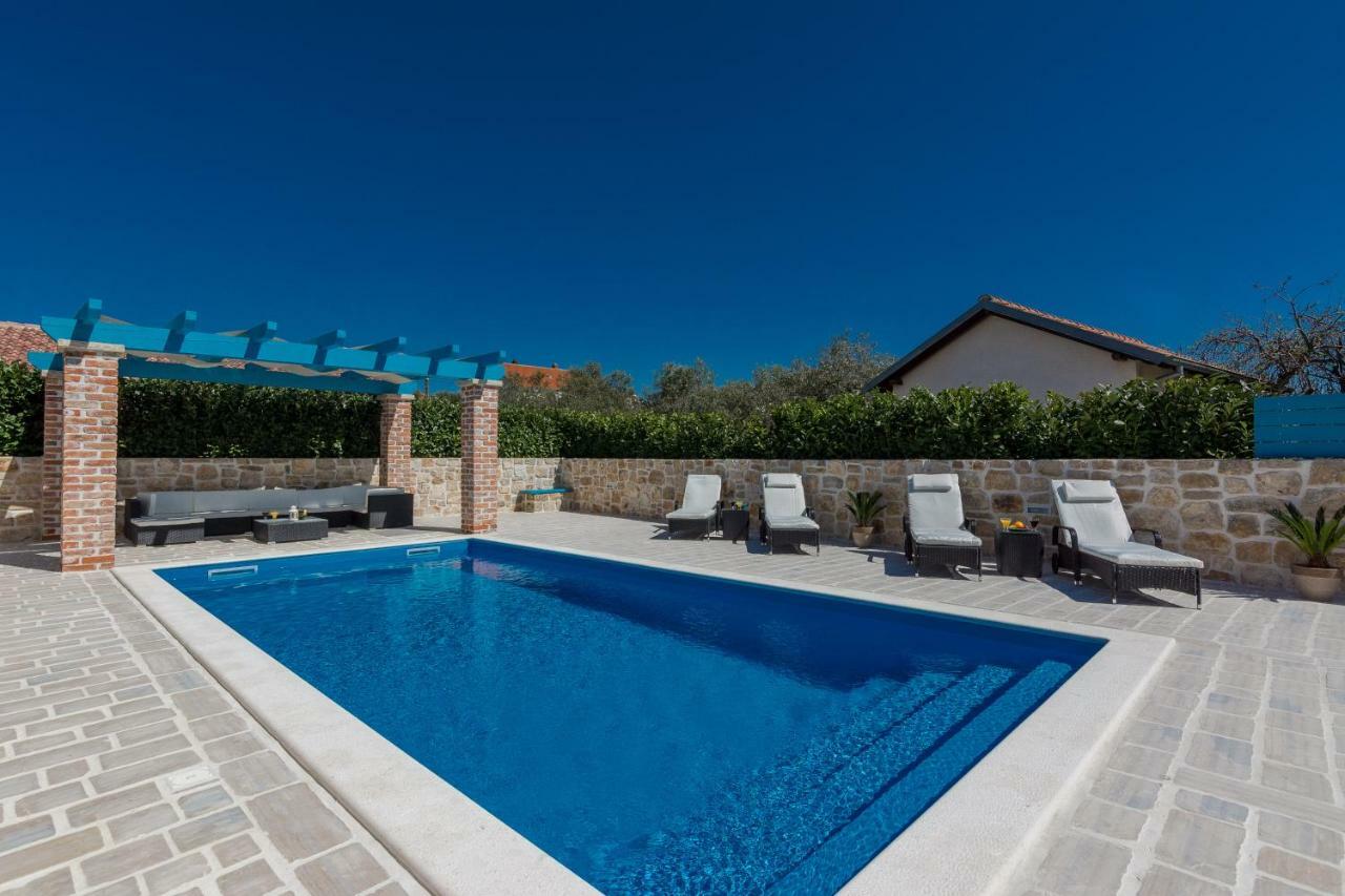 Villa Delozija Sukosan Ngoại thất bức ảnh
