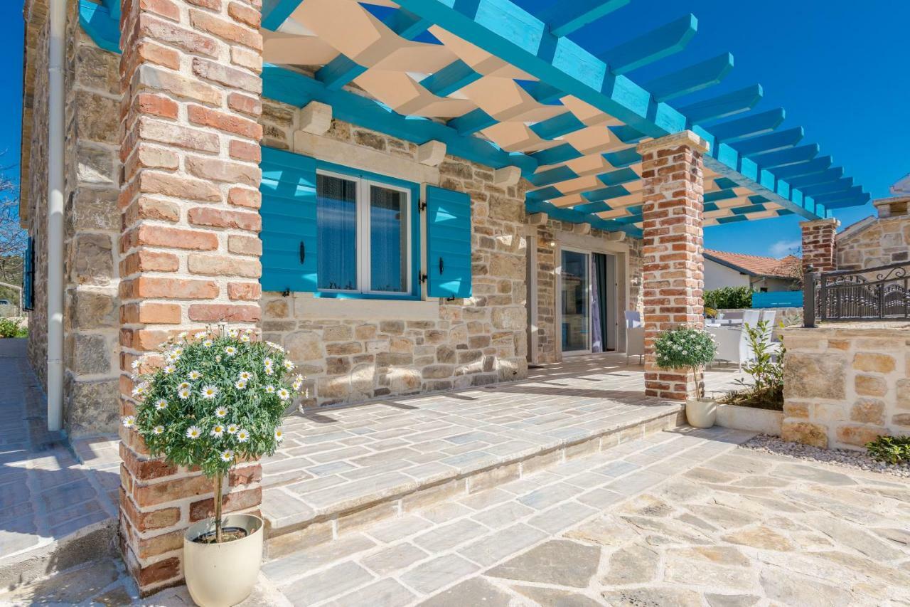 Villa Delozija Sukosan Ngoại thất bức ảnh