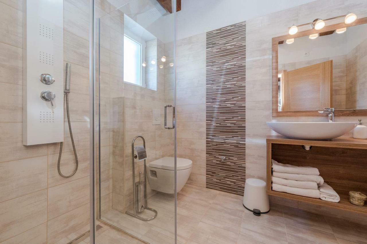 Villa Delozija Sukosan Ngoại thất bức ảnh
