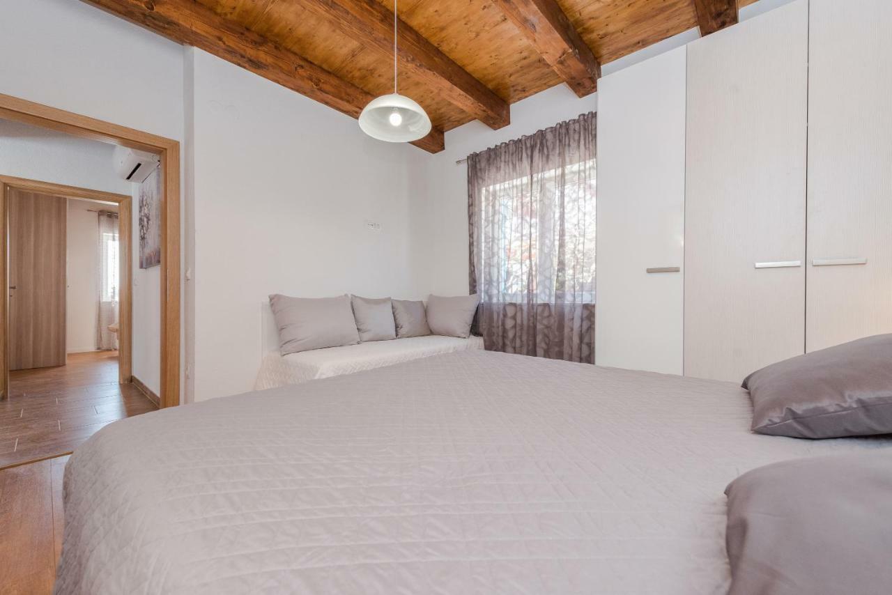 Villa Delozija Sukosan Ngoại thất bức ảnh