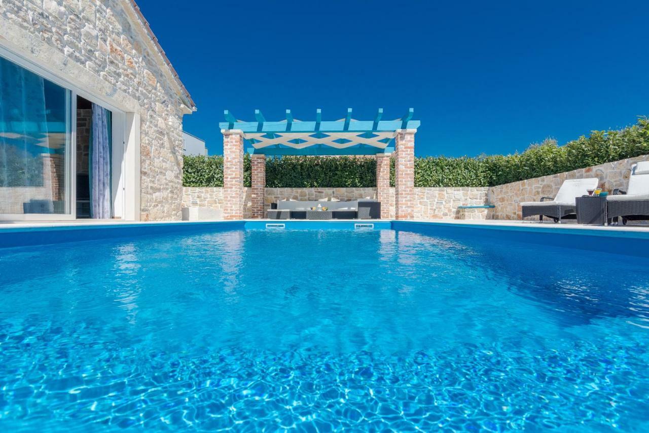 Villa Delozija Sukosan Ngoại thất bức ảnh