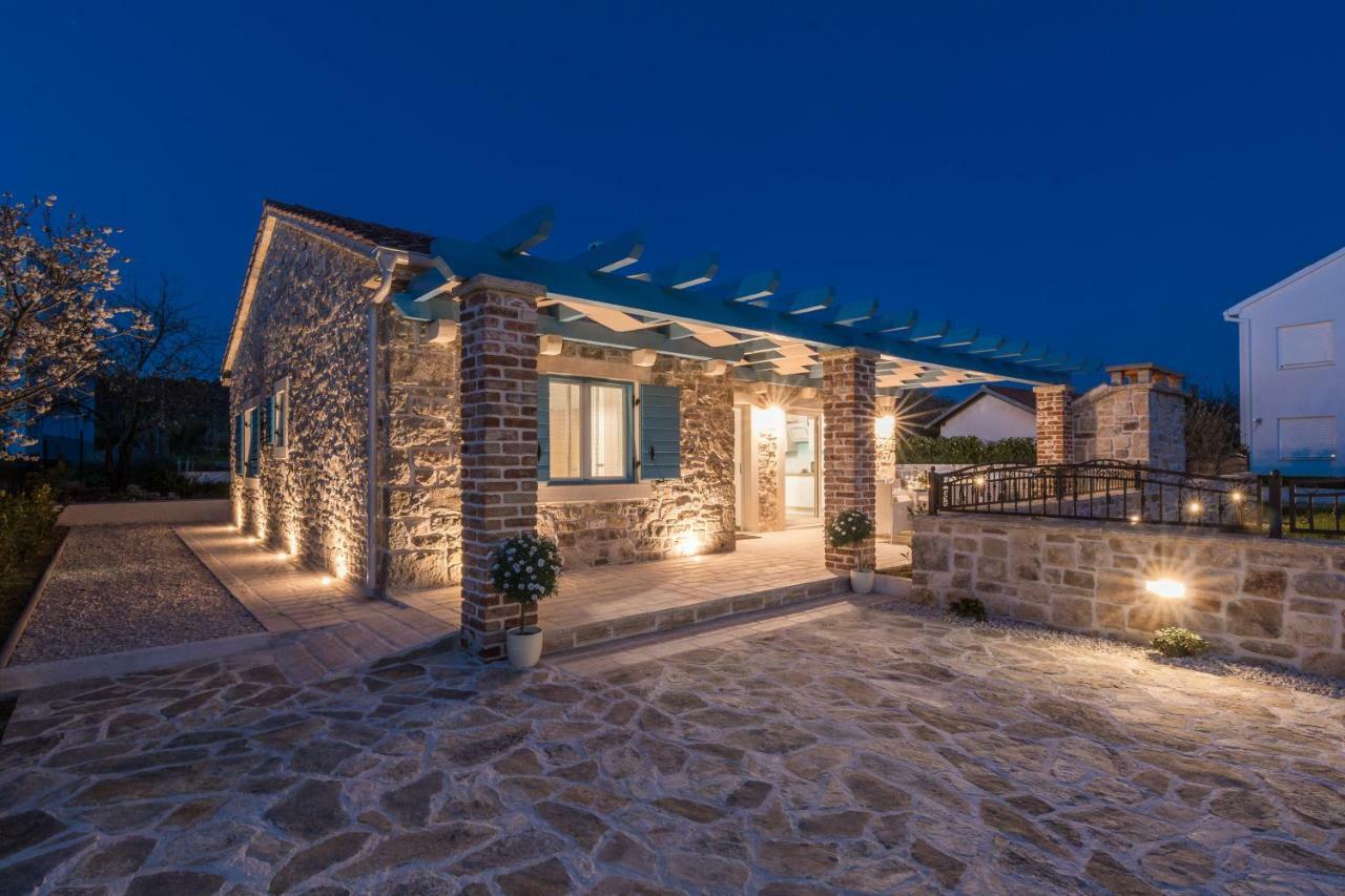 Villa Delozija Sukosan Ngoại thất bức ảnh